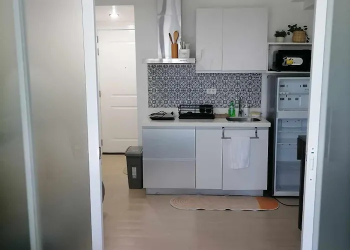 Luxury 1bedroom Unit Near Airport - Azure Residences * Manila
